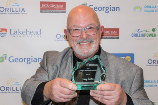 2020-03-04-orillia-chamber-awards-doug-bunker