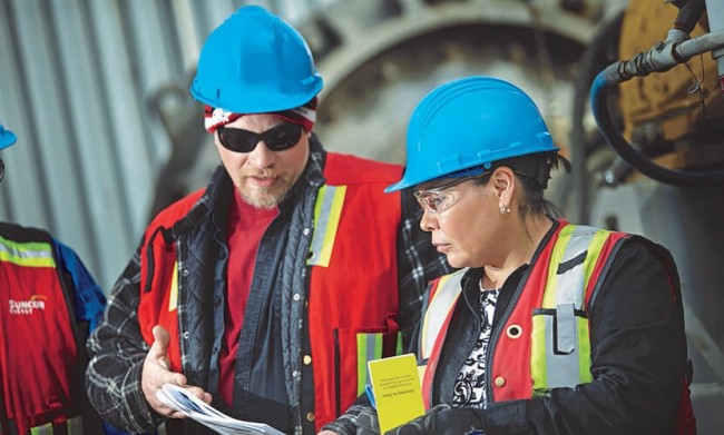 Indigenous Workers_832x500